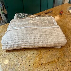 King Size Coverlett